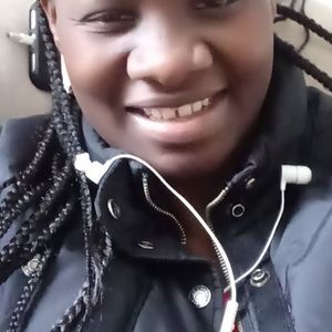 Meet your Posher, Naomi